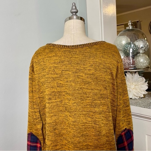 V-Neck Button Up Sweater with Elbow Patches Large - Picture 5 of 8